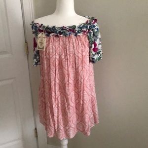 entro loose off shoulder top! NWT!
